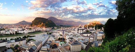 M32 - Mönchsberg 32